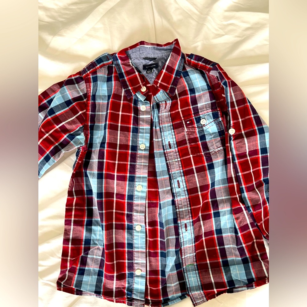Boys Tommy Hilfiger dress shirt size 6